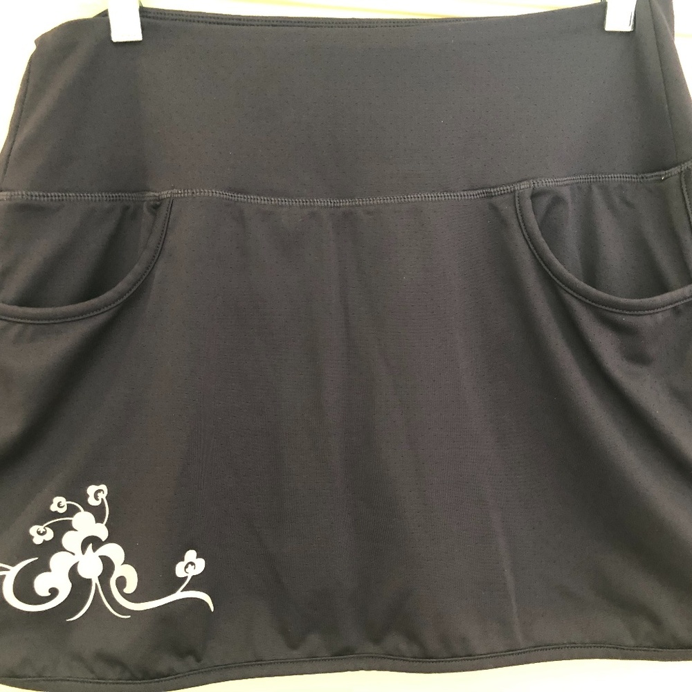 Navy Athleta skort